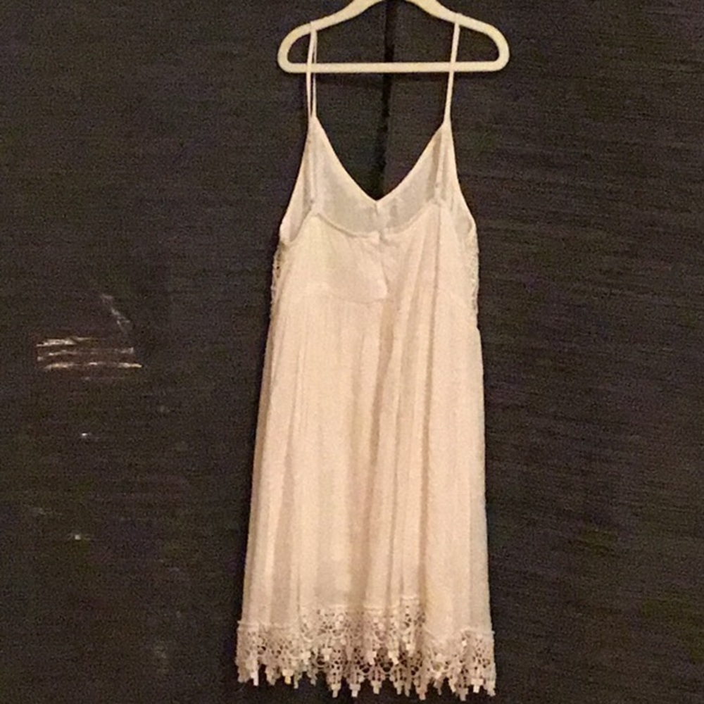 Wedding Photos Dress - Picture 2 of 3